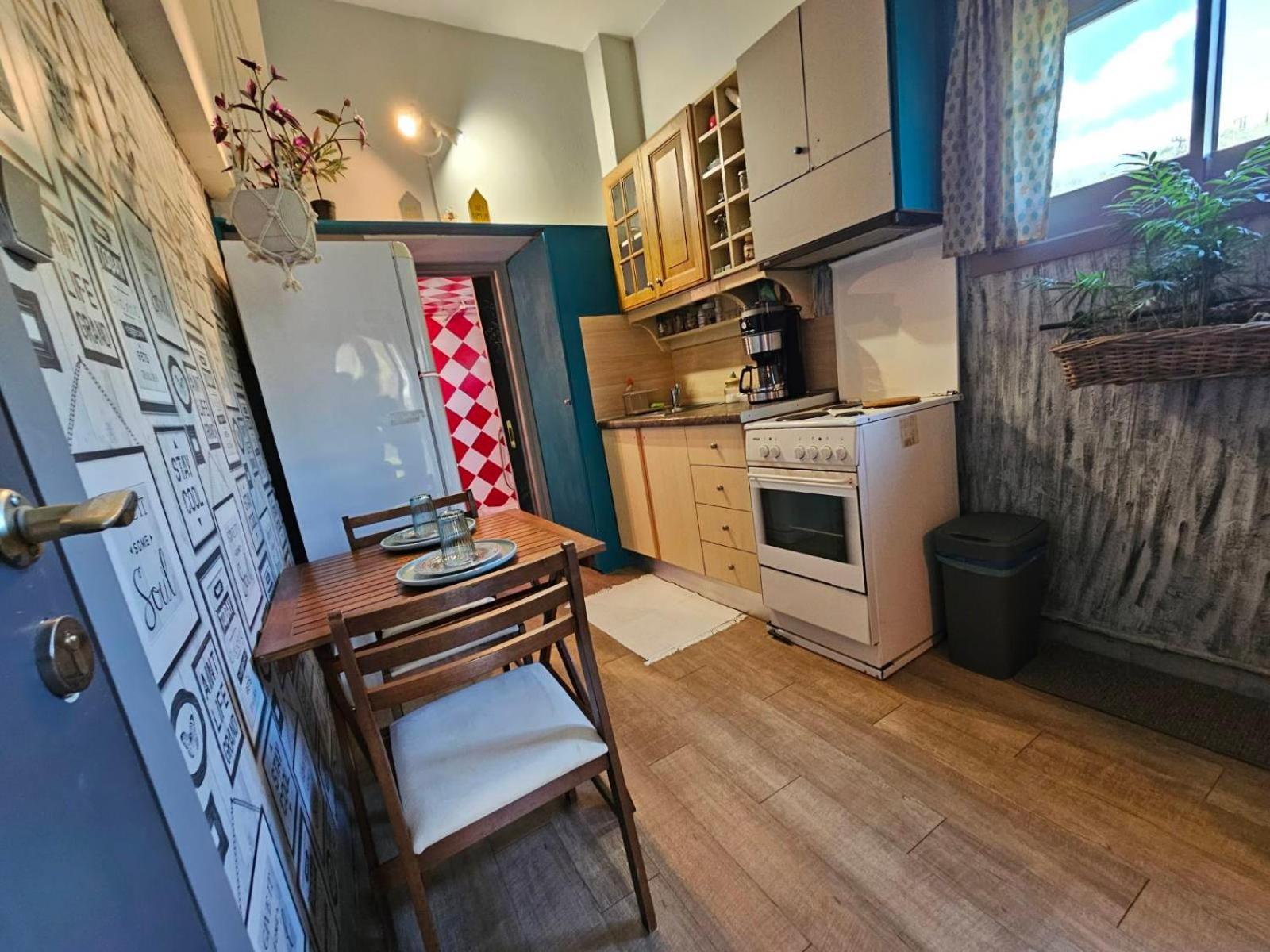 Μέντα 1 Apartamento Calamata Exterior foto